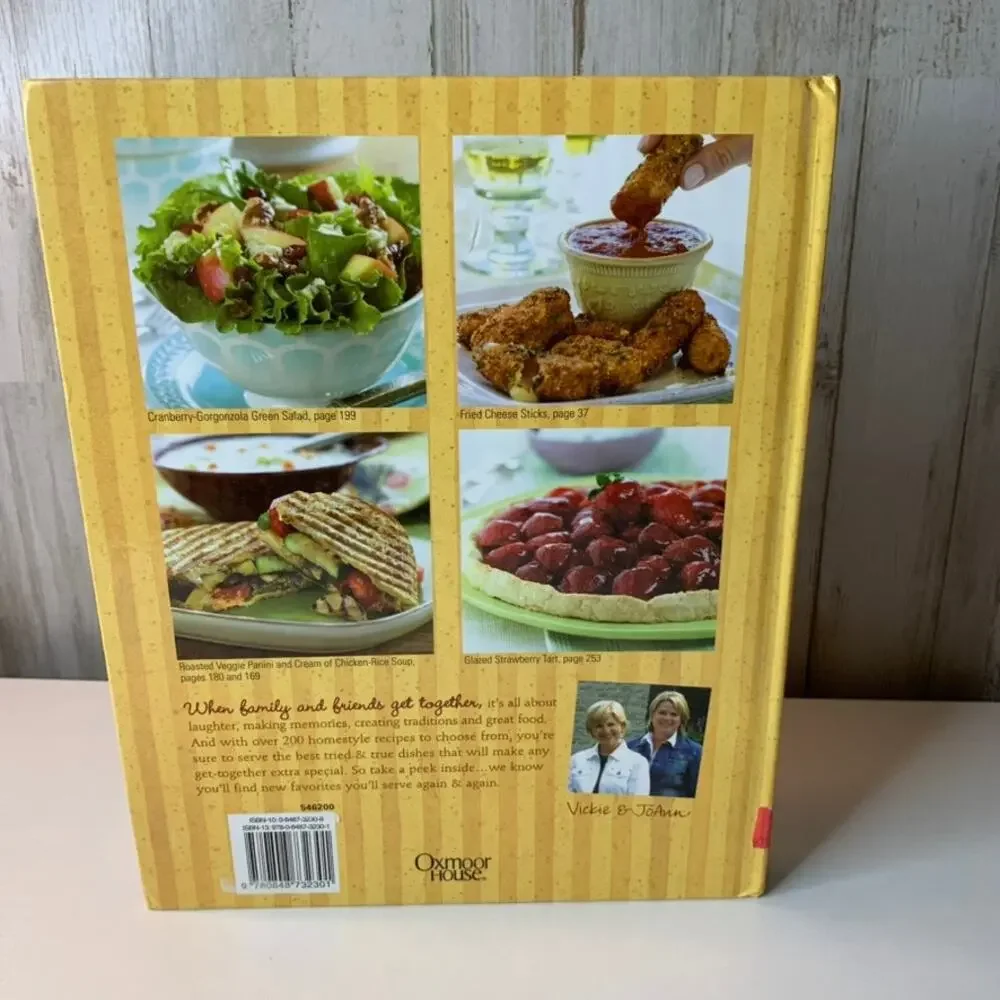 Gooseberry Patch Family Favorite Recipes Hardcover